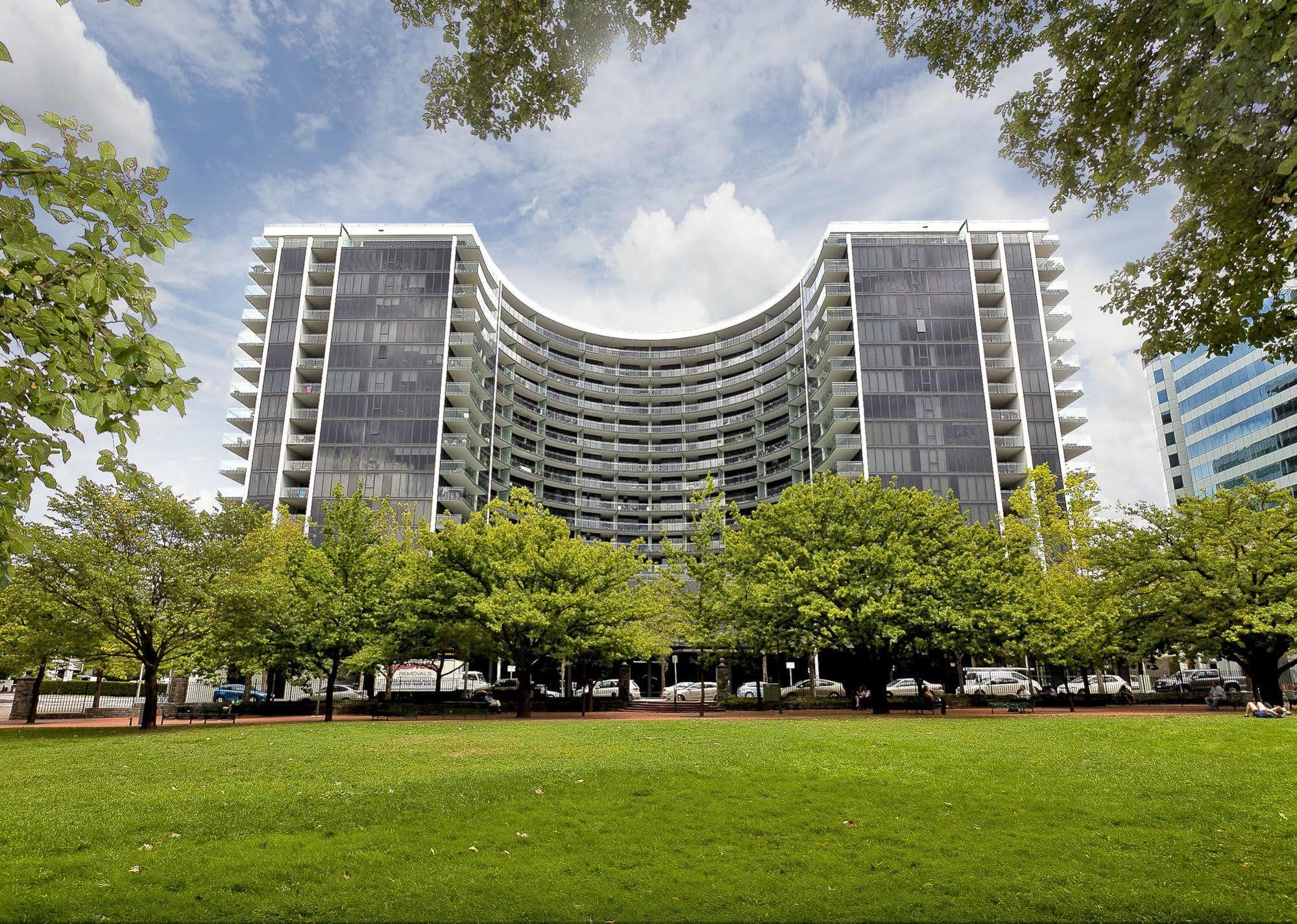 Aac Apartments - Manhattan Canberra Buitenkant foto