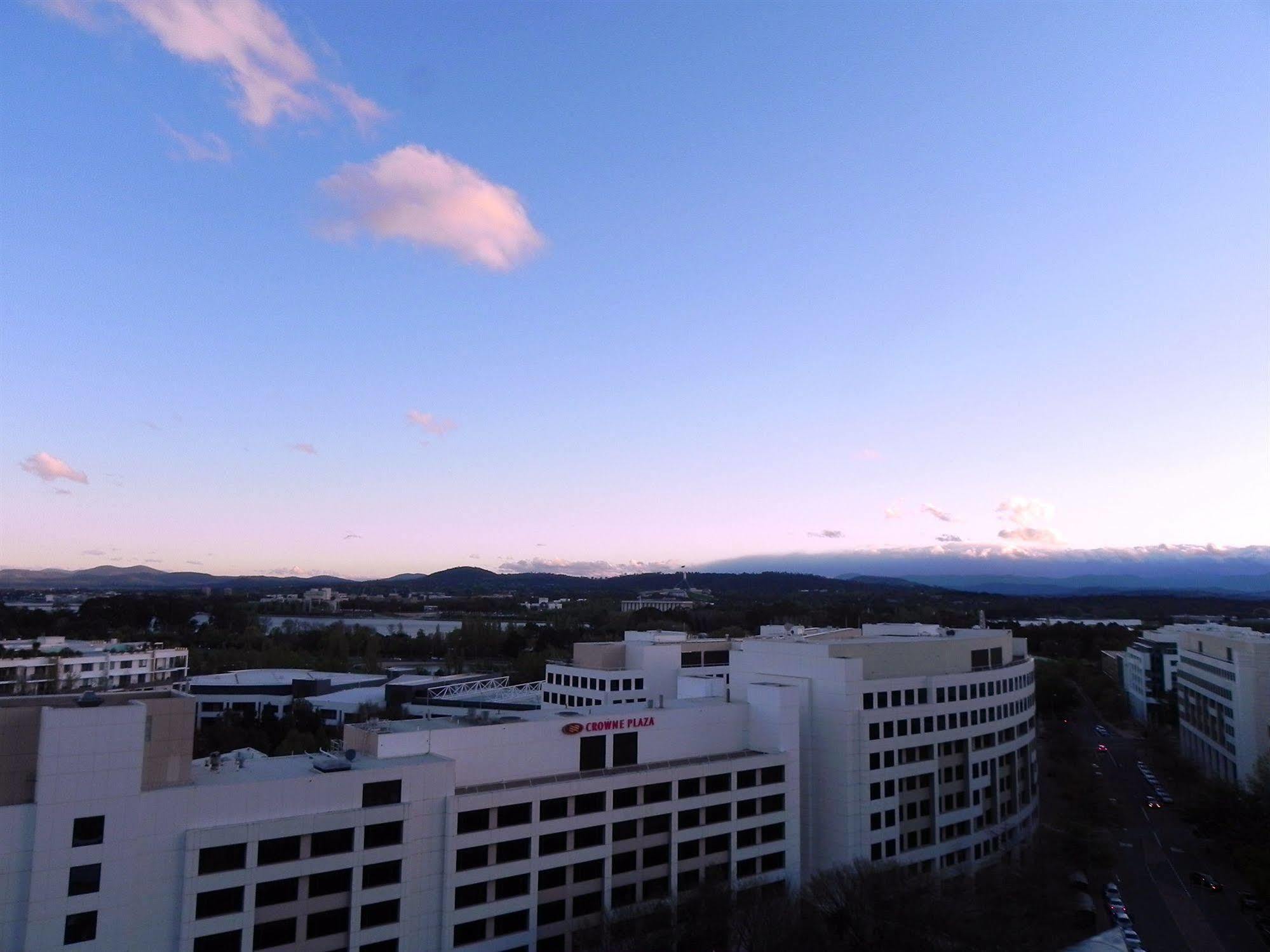 Aac Apartments - Manhattan Canberra Buitenkant foto