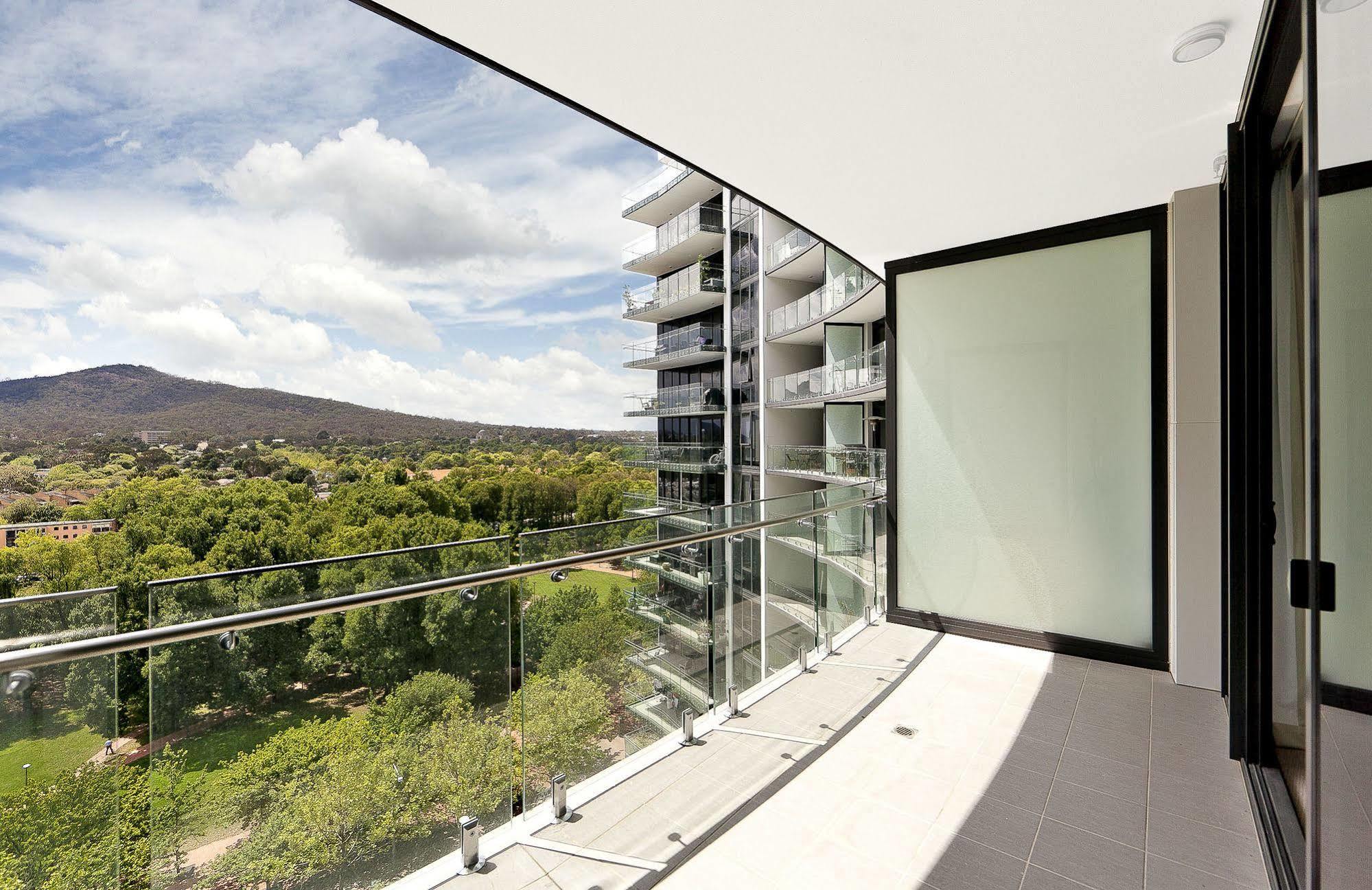 Aac Apartments - Manhattan Canberra Buitenkant foto